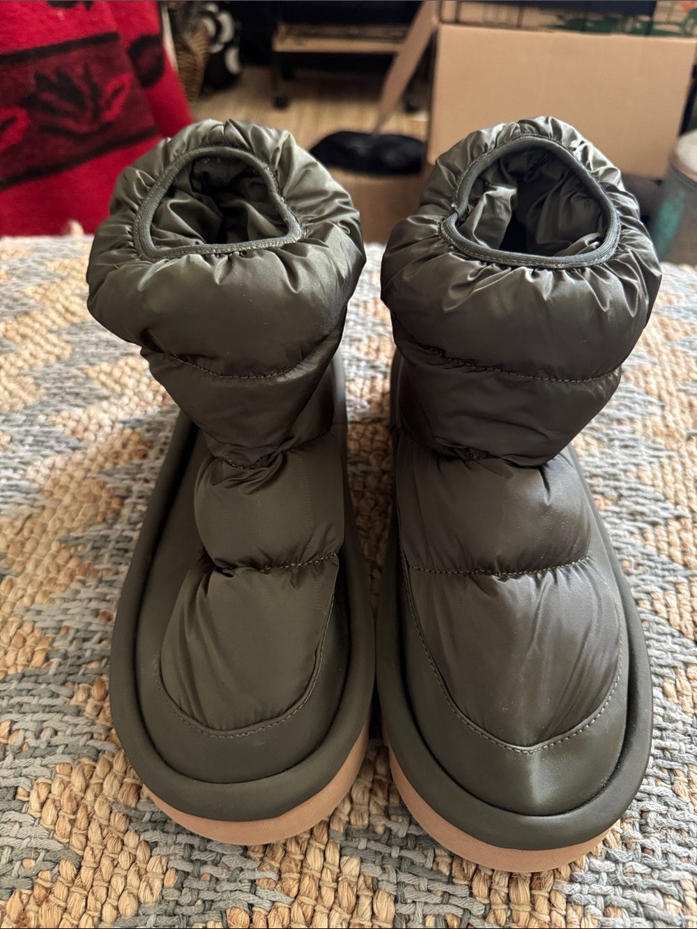 H&M Quilted Olive Green Puffer Winter Boots 8